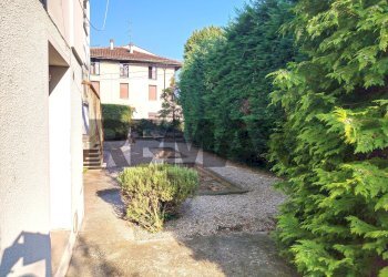 Giardino - Villa VIA PEDAGNO
 
22, Goito - photo 24