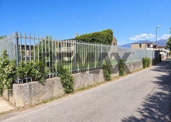 Edificio all\'aperto - Terreno edificabile via Croce
snc, Vairano Patenora - foto 12