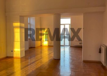 Stanza vuota - Quadrilocale Corso Vittorio Emanuele II
 
93, Castellammare di Stabia - foto 10