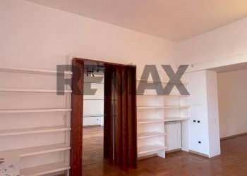 Stanza vuota - Quadrilocale Corso Vittorio Emanuele II
 
93, Castellammare di Stabia - foto 12