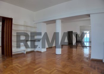 Stanza vuota - Quadrilocale Corso Vittorio Emanuele II
 
93, Castellammare di Stabia - foto 13