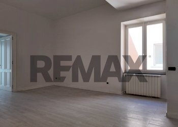 Stanza vuota - Quadrilocale Corso Vittorio Emanuele II
 
93, Castellammare di Stabia - foto 14