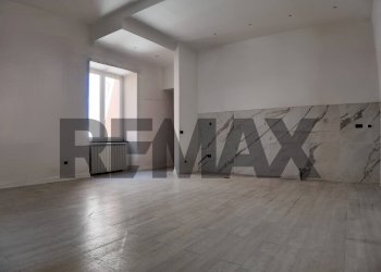 Stanza vuota - Quadrilocale Corso Vittorio Emanuele II
 
93, Castellammare di Stabia - foto 15