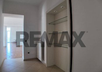 Hall / corridoio - Quadrilocale Corso Vittorio Emanuele II
 
93, Castellammare di Stabia - foto 16