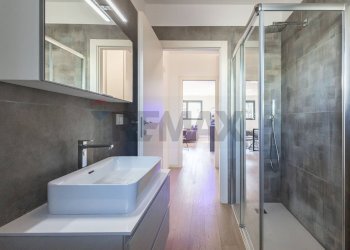 Bagno - Three-room apartment piazza del linificio
 
2, Vimercate - photo 12