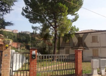 Casa all\'aperto - Independent house via Santa Barbara
 
snc, Chieti - photo 3