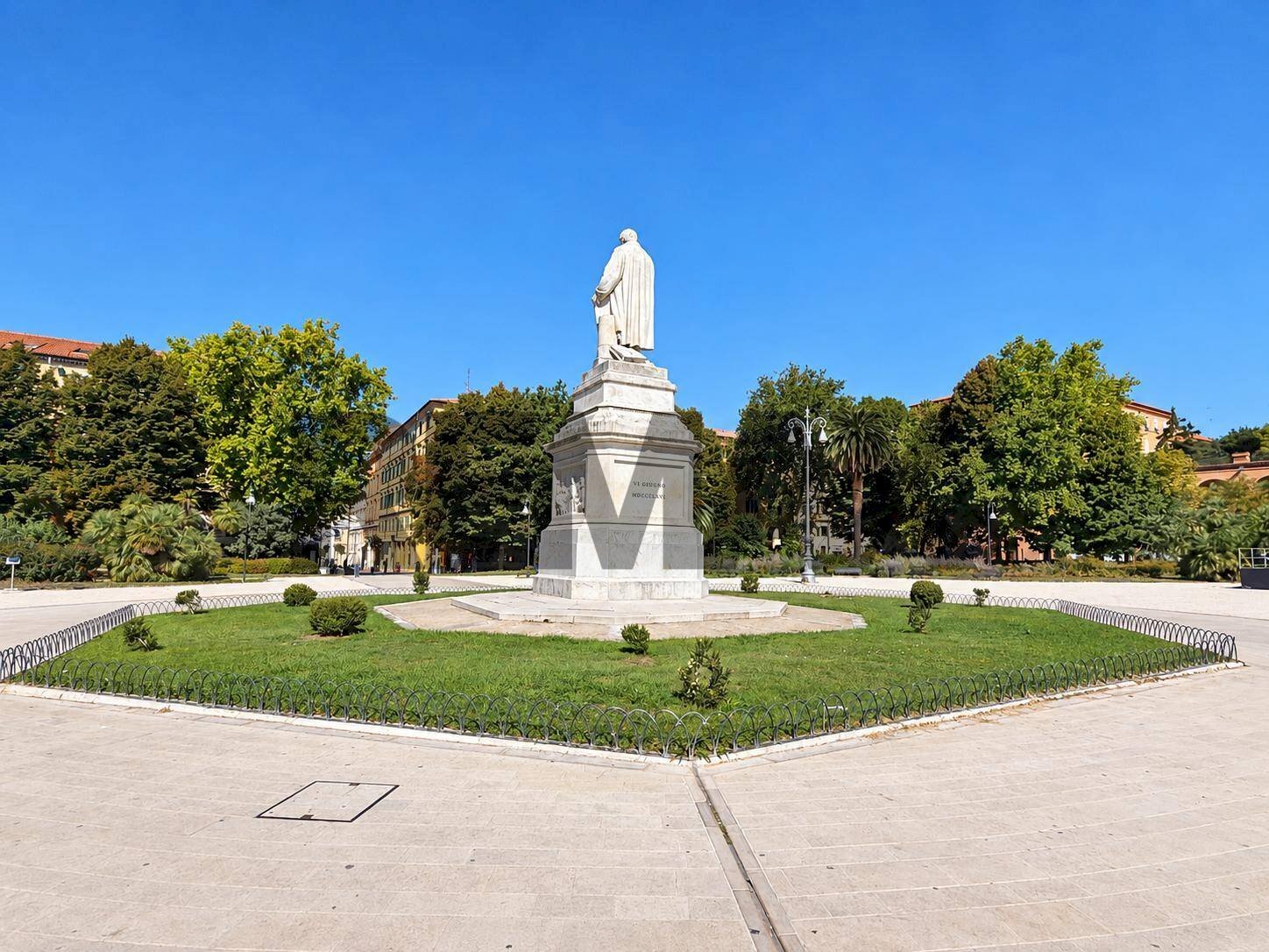 Edificio all\'aperto - Bilocale Piazza Cavour
2, Ancona - foto 3