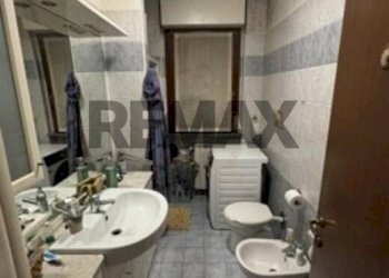 Bagno - Trilocale via Mora e Gibin
 
98, Borgomanero - foto 6