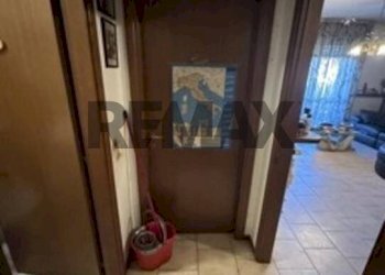 Hall / corridoio - Trilocale via Mora e Gibin
 
98, Borgomanero - foto 8