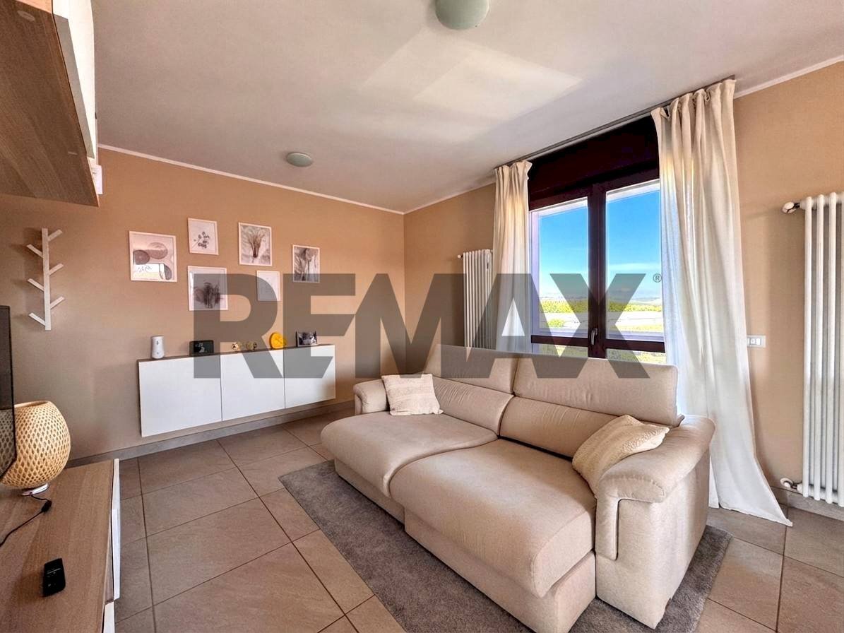 Soggiorno - Quadrilocale via Marecchiese
692, Rimini - foto 2