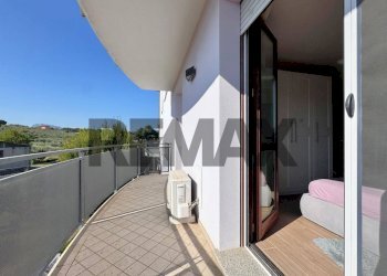 Balcone - Quadrilocale via Marecchiese
 
692, Rimini - foto 10