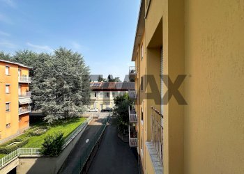 Edificio all\'aperto - Trilocale Via Giuseppe Verdi
 
3, Vimercate - foto 11