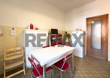 Sala da pranzo - Trilocale Via Giuseppe Verdi
 
3, Vimercate - foto 18
