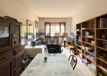 Sala da pranzo - Trilocale Via Giuseppe Verdi
 
3, Vimercate - foto 23