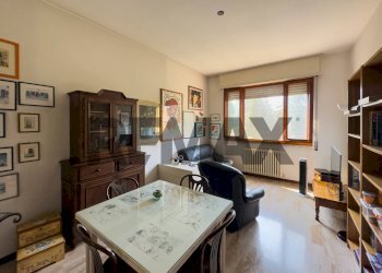 Sala da pranzo - Trilocale Via Giuseppe Verdi
 
3, Vimercate - foto 24