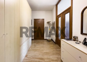 Hall / corridoio - Trilocale Via Giuseppe Verdi
 
3, Vimercate - foto 28