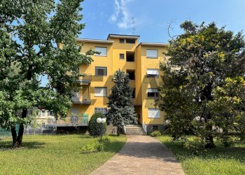 Edificio all\'aperto - Trilocale Via Giuseppe Verdi
 
3, Vimercate - foto 34