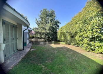 Giardino - Villa Via San Giuseppe
 
1, Bareggio - foto 29