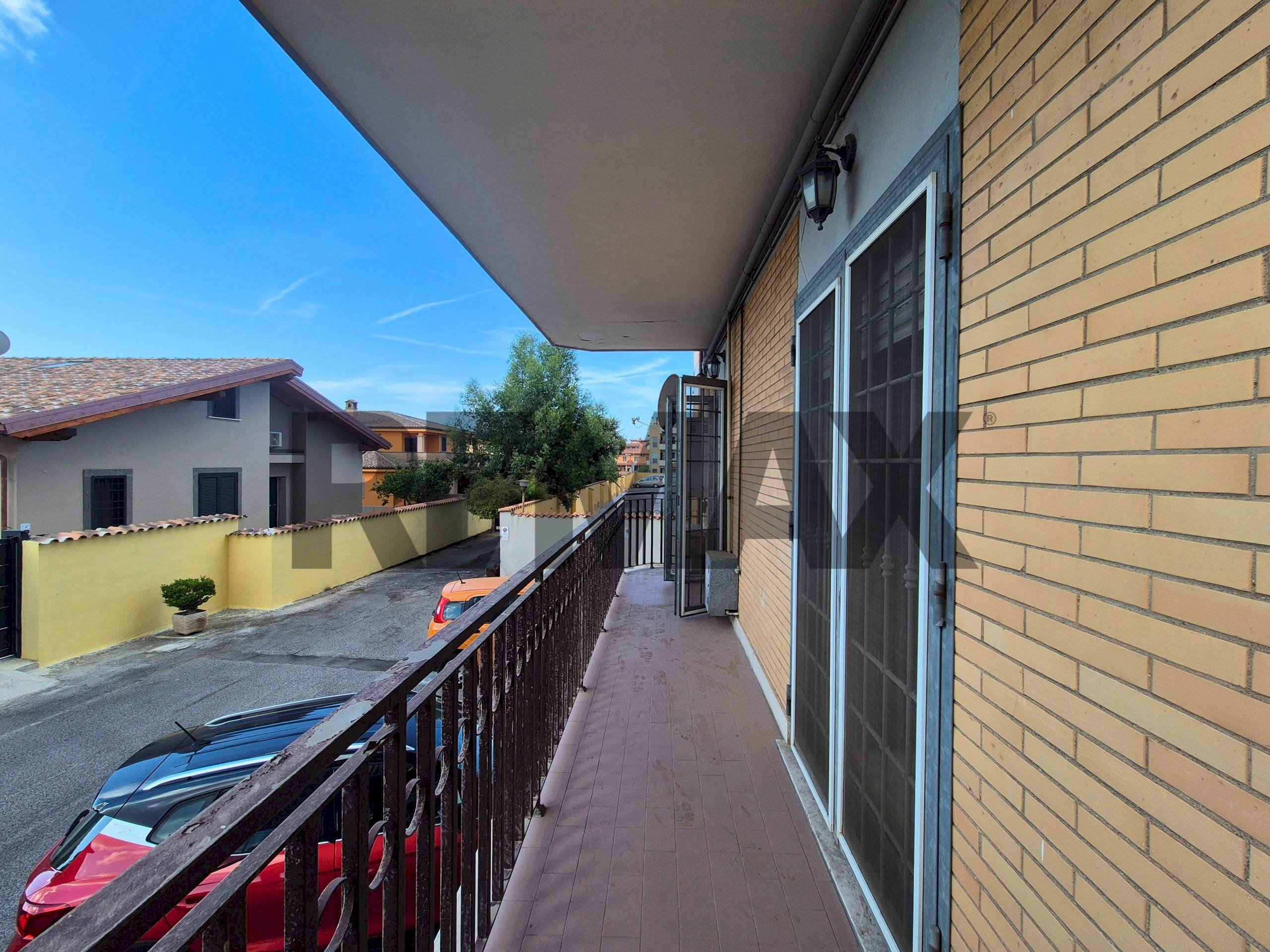Balcone - Bilocale Via della Scafa
 
340, Fiumicino - foto 3