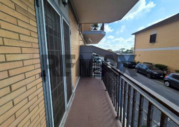 Balcone - Bilocale Via della Scafa
 
340, Fiumicino - foto 4