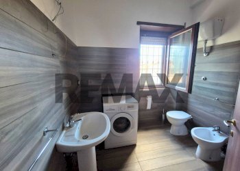 Bagno - Bilocale Via della Scafa
 
340, Fiumicino - foto 15