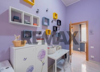 Sala da pranzo - Quadrilocale VIA ZARA
 
10, Busto Arsizio - foto 13