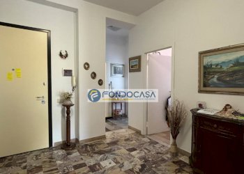 Ingresso - Four-room apartment Via poggioletto, Massa - photo 3