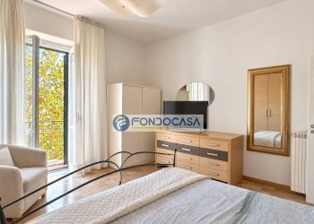Camera matrimoniale - Four-room apartment Via poggioletto, Massa - photo 12