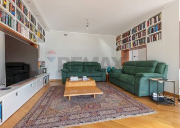 Sala TV - Appartamento Via Guido Gozzano
 
34, Busto Arsizio - foto 7