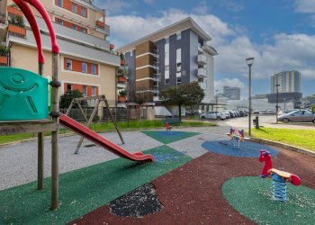 Parco giochi pubblico - Appartamento Via Guido Gozzano
 
34, Busto Arsizio - foto 28
