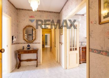 Hall / corridoio - Casa indipendente Via Giombattista Odierna
 
109-111-115-117, Ragusa - foto 1