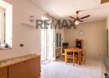 Sala da pranzo - Casa indipendente Via Giombattista Odierna
 
109-111-115-117, Ragusa - foto 9