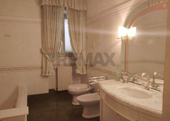 Bagno - Casa indipendente Via Giombattista Odierna
 
109-111-115-117, Ragusa - foto 28