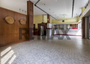Ricezione / Lobby - Locale Commerciale via Mazzini
14, Samarate - foto 9