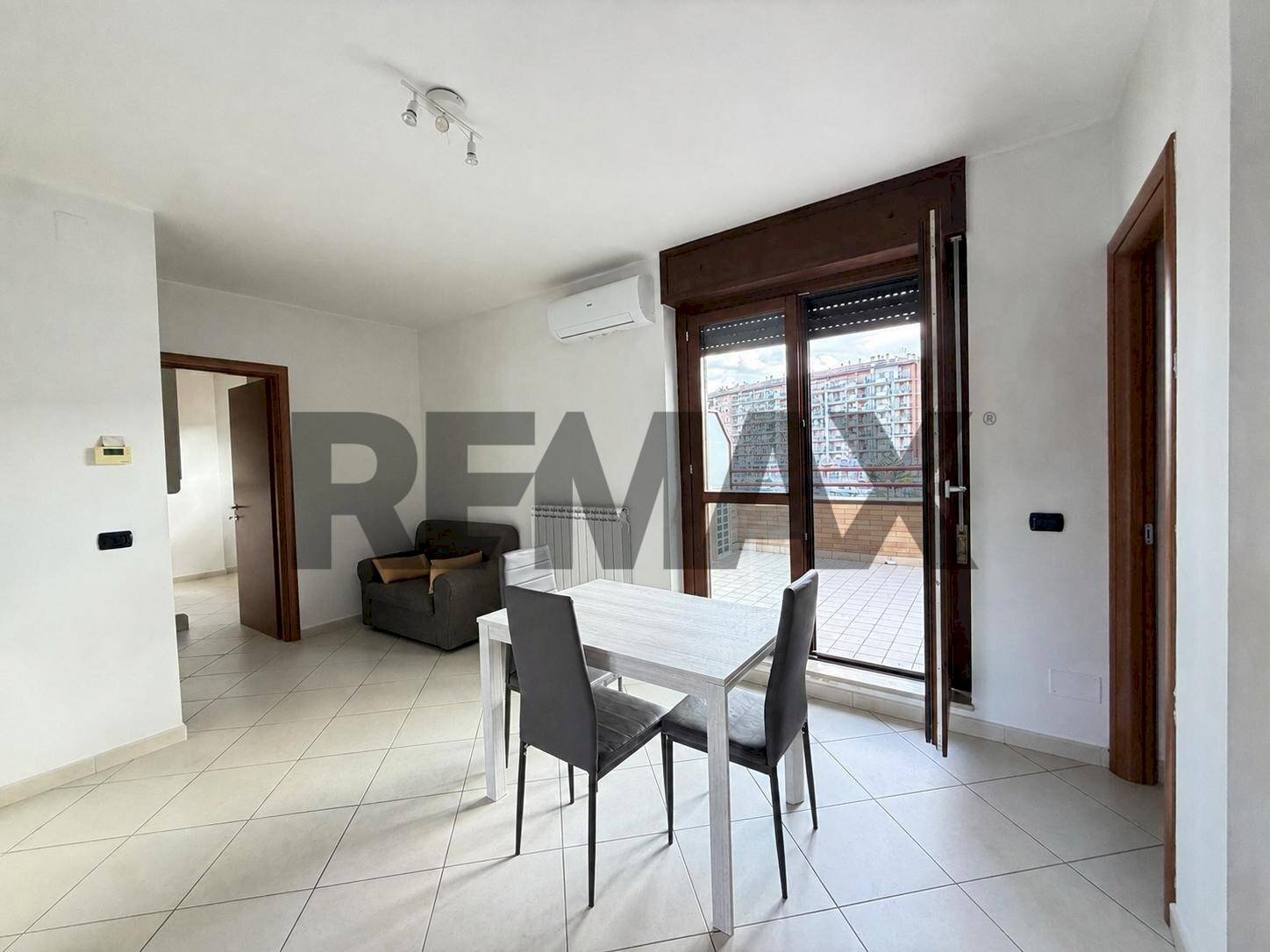Sala da pranzo - Quadrilocale via Liguria
 
31/B, Campobasso - foto 1