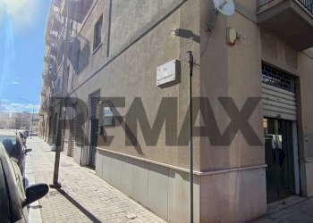 Edificio all\'aperto - Locale Commerciale Via Degli Stabilimenti
33, Trapani - foto 3