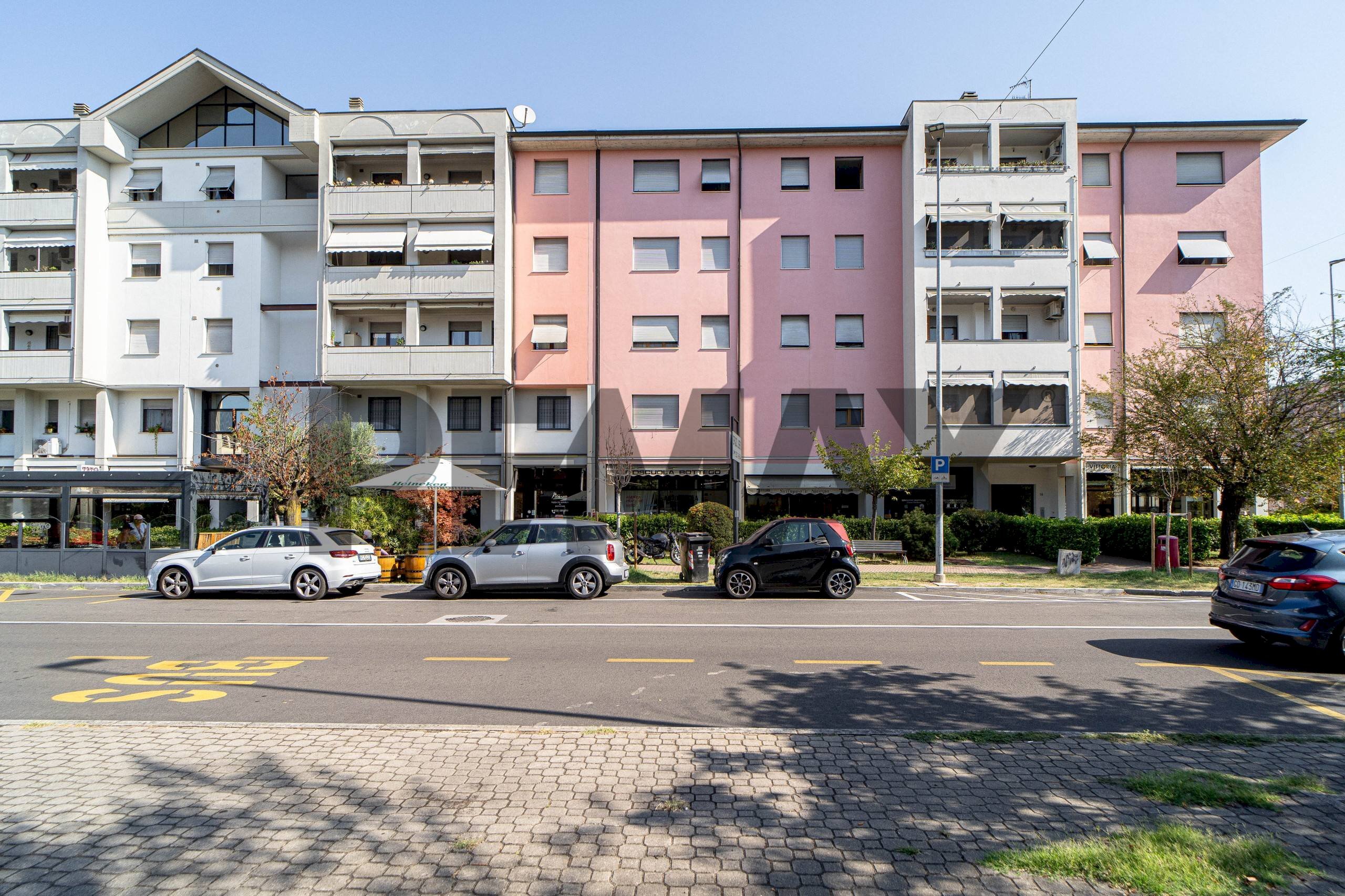 Edificio all\'aperto - Terreno non edificabile via picasso
18, Parma - foto 2