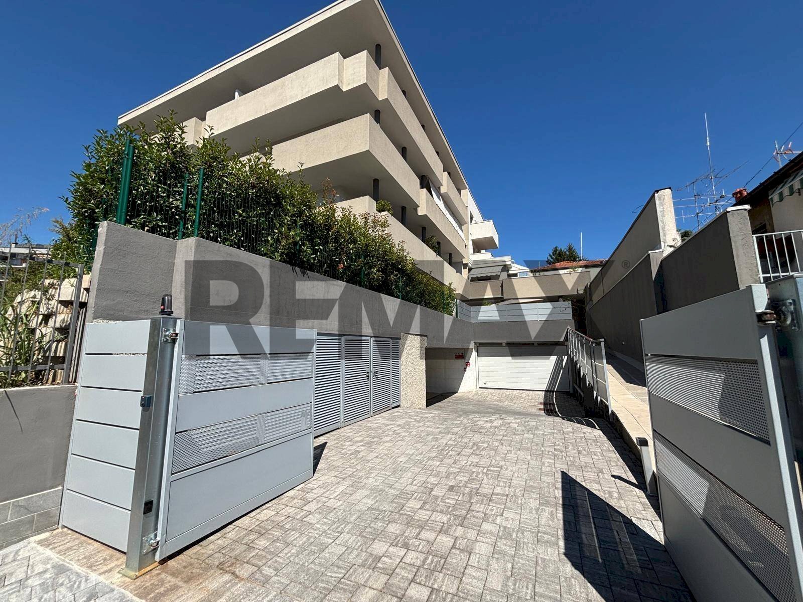 Terrazza - Three-room apartment Via Varesina
177, Como - photo 2