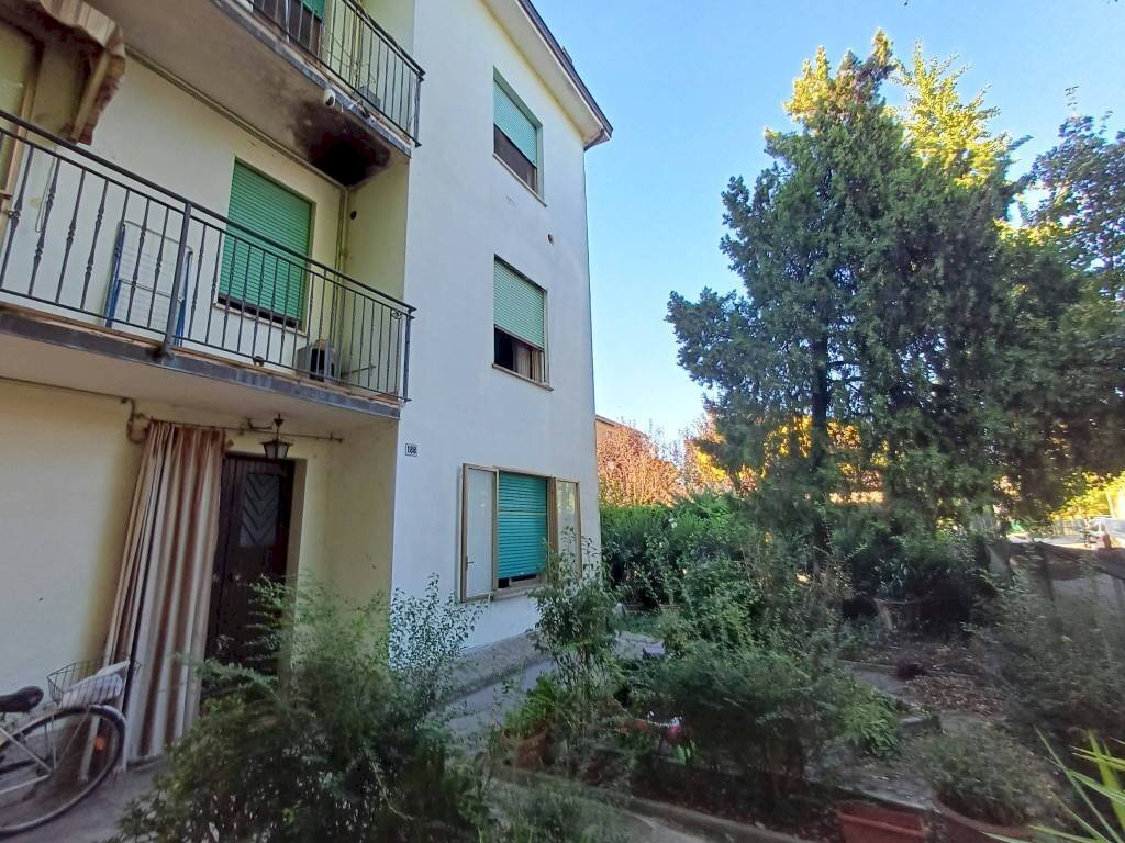 Cortile interno - Appartamento via Giacomo Matteotti, Soliera - foto 3