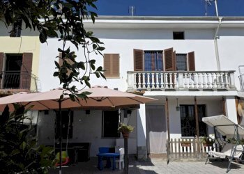 Facciata - Villa a Schiera via Gorra, Montegrosso d'Asti - foto 23