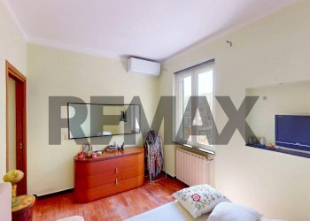 Soggiorno - Appartamento Via Dei Cinque Santi
 
17, Genova - foto 32