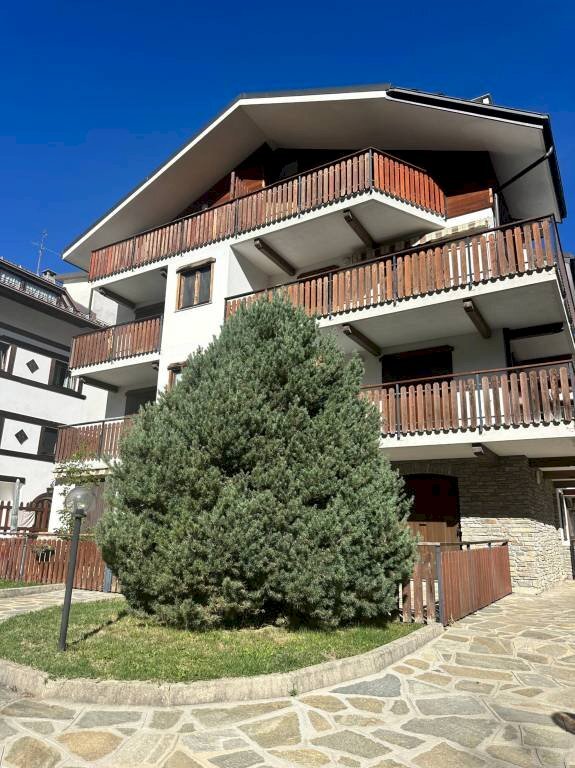 Facciata - Monolocale via Montenero, 26, Bardonecchia - foto 1