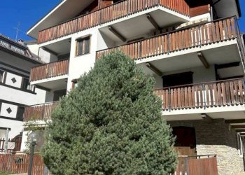 Facciata - Monolocale via Montenero, 26, Bardonecchia - foto 1
