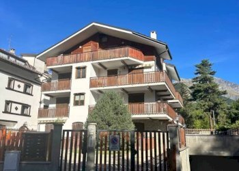 Facciata - Monolocale via Montenero, 26, Bardonecchia - foto 4