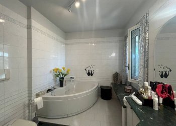 Villa viale Vittorio Veneto 77A, Carrù - foto 11