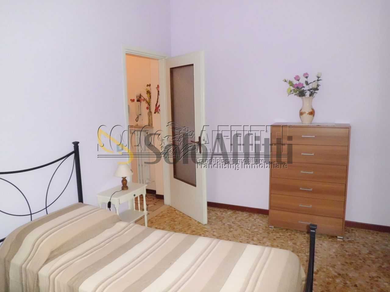 CAMERA - Appartamento Via lunigiana, Pavia - foto 2