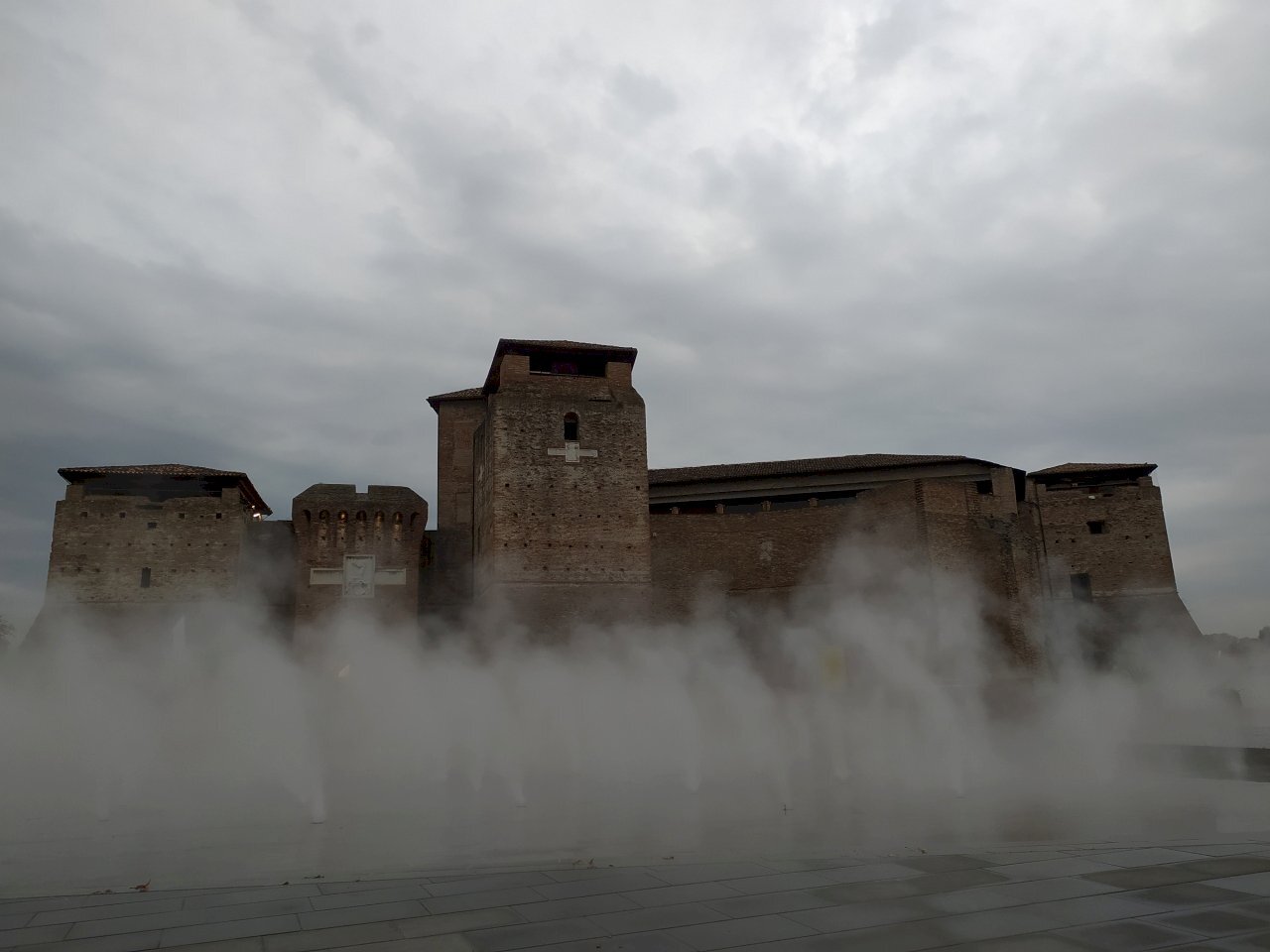 Castello nebbia - Commercial Premises Via Sigismondo Pandolfo Malatesta 95, Rimini - photo 3