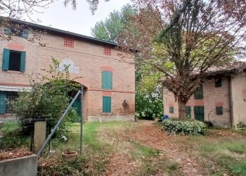 20260811_180628 - Casale Via Goito 150, Modena - photo 1