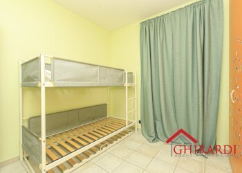 5.2 CAMERA 2 - Appartamento Via Ursone da Sestri 7, Genova (zona Sestri Ponente) - foto 19