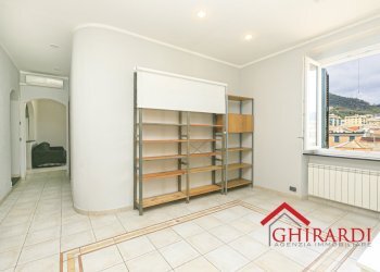 1.1 INGRESSO - Appartamento Via Ursone da Sestri 7, Genova (zona Sestri Ponente) - foto 2